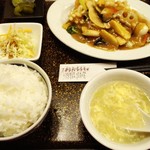北京楼菜館 - 八宝菜定食　ランチ時は８５０円