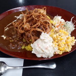 ナポリタンと、カレーは飲み物。 - 大きなお皿ﾃﾞｽ