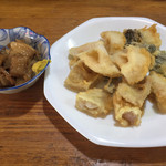 たかま - スジ煮込みと天ぷら盛り合わせ