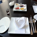 カフェアロンジ - テーブルセット