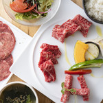 Yakiniku (Grilled meat) lunch A (3 types of carefully selected beef, Cow tongue)