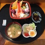 川勢 - 料理写真:ちらし(並)