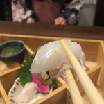 あなごと日本酒 なかむら - 穴子の刺身はとてもレアですね