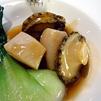故宮 - 活けあわびと平らぎ貝の煮込み　オイスターソース