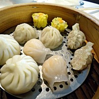 故宮 - 中国野菜入り蒸しまんじゅう・小龍包・ふかひれ蒸し餃子・海老蒸し・餃子海鮮入りしゅうまい