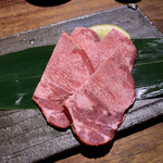 まる良炭火焼肉 - 