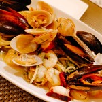 創作イタリアン Gemelli - 魚介と青のりのオイルソーススパゲッティーニ