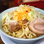 らーめん 玄 - 小ラーメン750円 ニンニク・ラー油