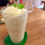 カフェミチクサ - 南国果実のミックスジュース  600円