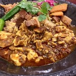 大衆中遊華食堂 八戒 - 四川麻婆カリィと魯肉飯のあいがけ