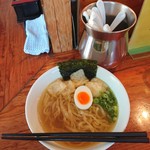 浜堂ラーメン - 煮干そば(平麺)