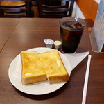 ファーストヒルズコーヒー ダンボ - トーストセット480円