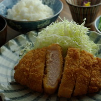 厚切りロースカツ定食
