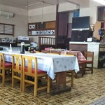 あわび屋 - テーブル席