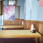 あわび屋 - 小上がり席