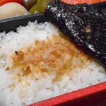 てとて - おいしい海苔弁当（紅鮭塩焼）