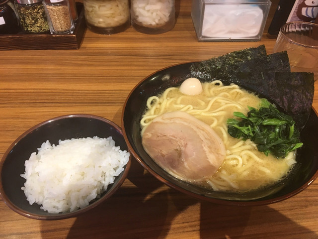 壱角家 芝大門店 大門 ラーメン 食べログ
