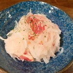 池袋 肉バルBon - 玉ねぎと生ハムのマリネ