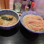 麺屋一燈 - 濃厚魚介つけ麺（大盛り)