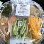 セブンイレブン - 夏の冷やし中華マヨ付き496円。