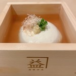 カネマス弥平とうふ店 - スペシャリテの湯豆腐