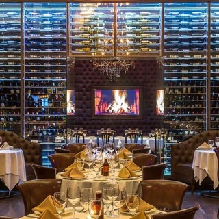 4つのワインセラーと250種1000本以上のワイン