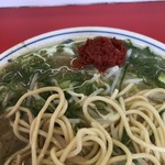 ラーメン福  - スタミナ辛子を入れて