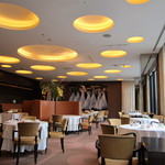 アイコニック - ダイニング