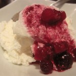 じとっこ組合 - 「ふわふわレアチーズケーキ」：このサッパリ加減は、“呑んだ後”を考えて！