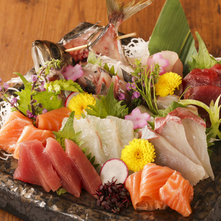 豊かな海で育まれた魚介類、極上のブランド牛、三重は食材の宝庫