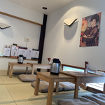 中華飯店 キンサン - 店内 座敷