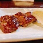 Izakaya Yasubee - うねめ牛の串焼き