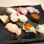 江戸前 びっくり寿司 - 贅沢8貫盛り