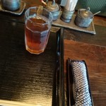 鰻楽 - お冷やとおしぼり