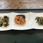 山海料理仁志乃 - 生しらす丼税抜1000円