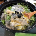 山海料理仁志乃 - 生しらす丼税抜1000円