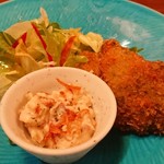 一品屋 - 鯵の大葉巻きフライ、ポテトサラダ