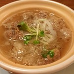 牛すじと牛タンの煮込み