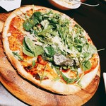 ラ ココット - 生野菜たっぷりのオリジナルピザ