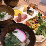 Besseru In - 朝食ビュッフェ