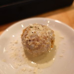 バカイゥン - 空豆のコロッケ　チーズソース