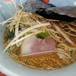 山岡家 - 味噌（味濃いめ・白髪ネギ・アップ）