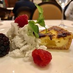 北島亭 - 2019.6.  パイナップルとクリームチーズのタルト