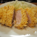 とんかつ成蔵 - 切り口アップ