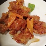 上海酒家 軼菁飯店 - 酢鶏定食の酢鶏