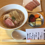 酒楽亭 空庵 - 2019年7月時点  鴨はちラーメンにレア鴨チャーシューをつけて¥1.400