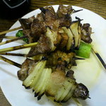 カミヤ - 激安！串５本３５０円♪ガツ刺し３５０円、レバ刺し３５０円♪
