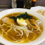 まるよし - ラーメンも食べちゃう