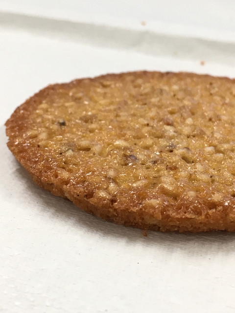 荒木製菓 - 七日町（せんべい）の写真