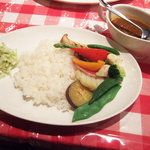 モンタンベール - たっぷり野菜カレー(1000円)
